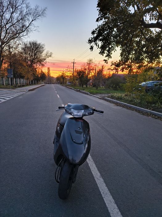 Скутер suzuki lets 2 new