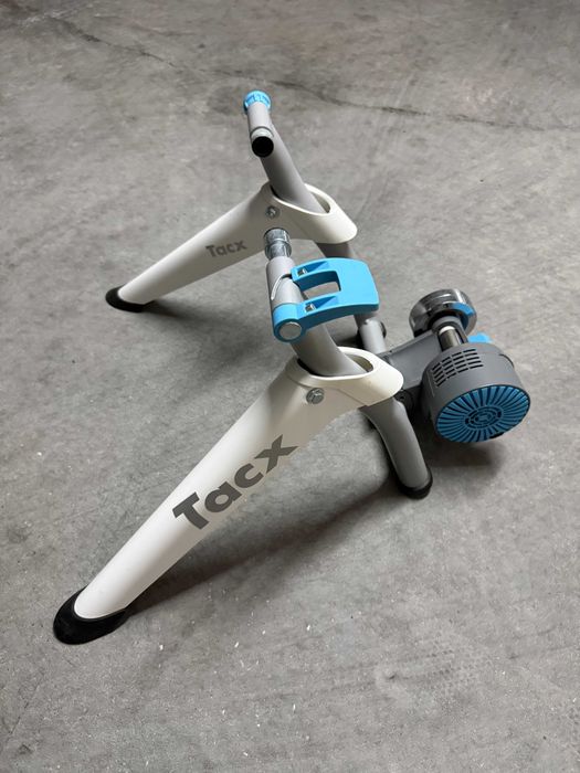 Rolo de Treino Bicicleta TACX Flow Smart T2240