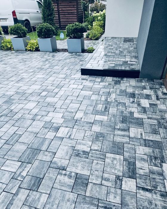 Wolny Termin od 13.10 Profesjonalne Układanie kostki brukowej.