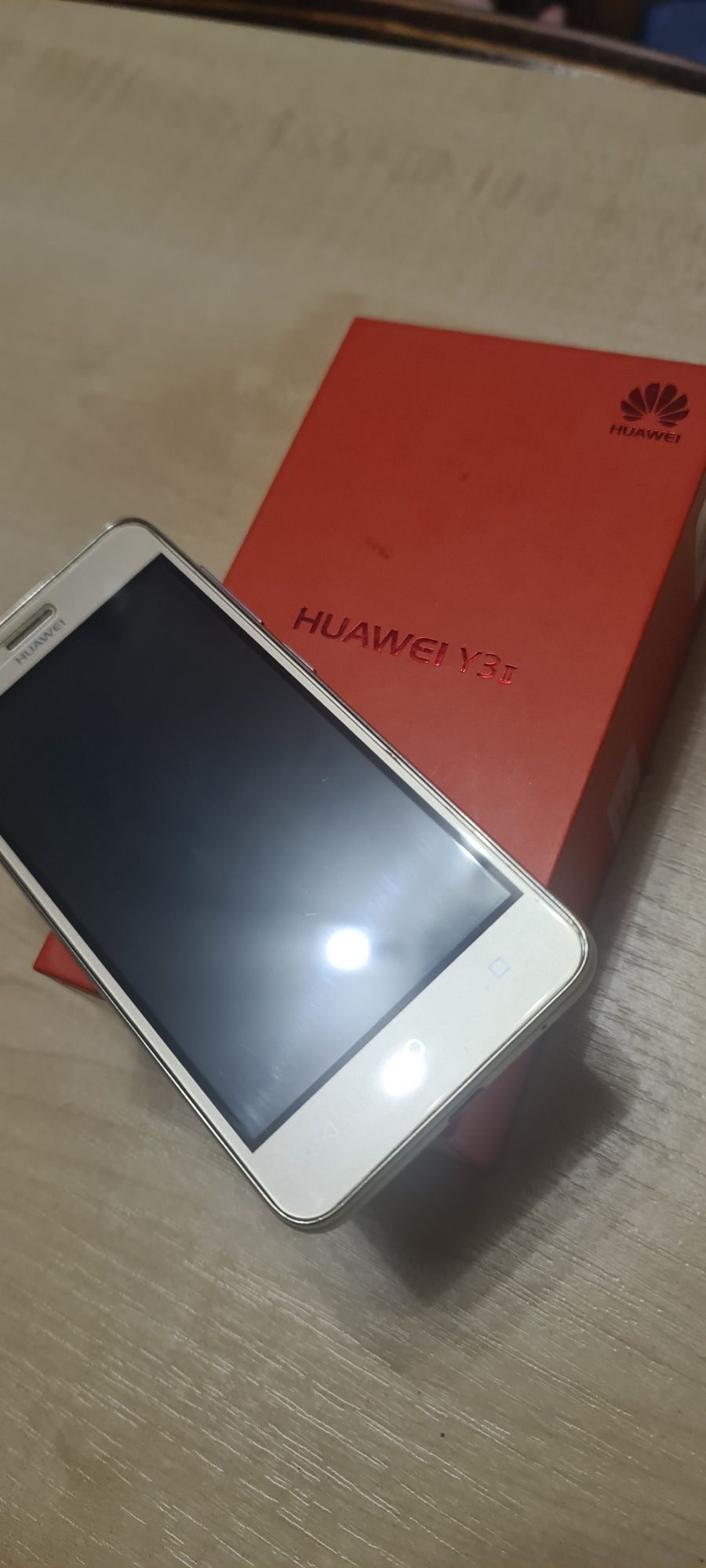 huawei y3 ii не вмикається