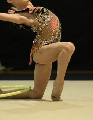 Продам купальник для художньої гімнастики