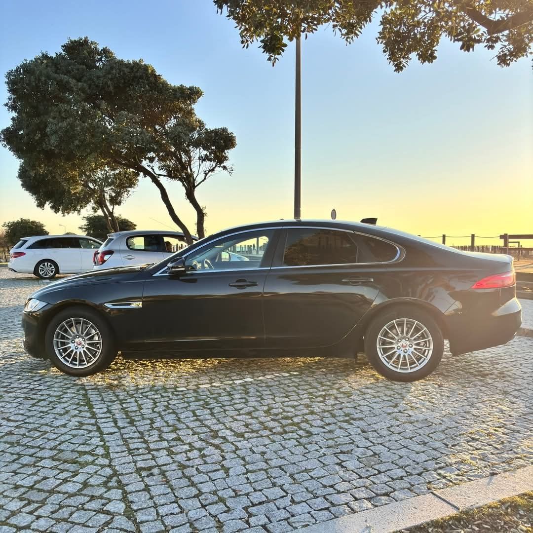 Jaguar Xf 2016 x260