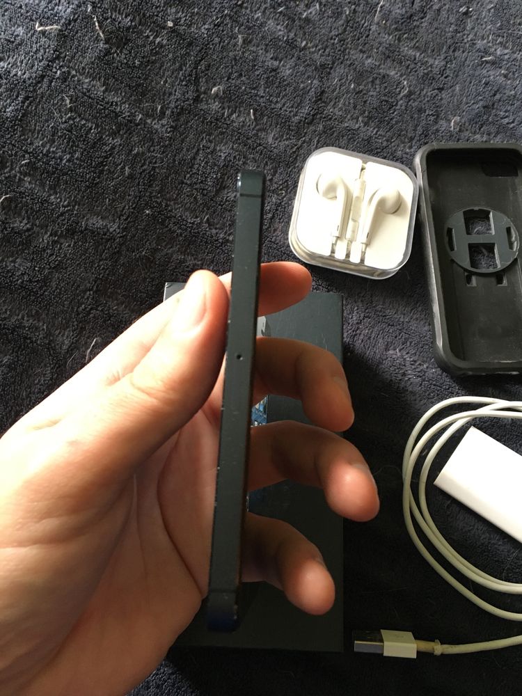Apple 5-все в оригіналі