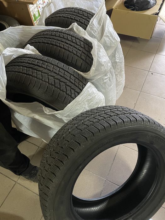 Продам зимові шини DOUBLESTAR WINTERKING DW02 255/55 R19 111T XL