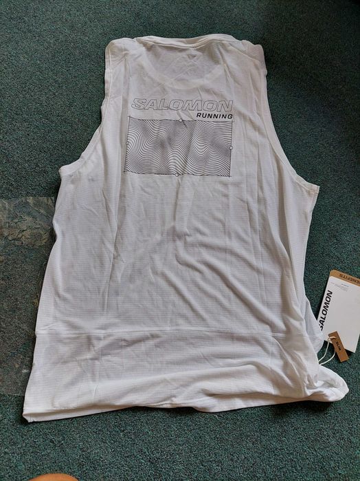 ### NOWA podkoszulek Salomon Cross Run Tank GFX – white ###