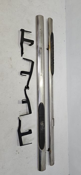Sprzedam progi,  stopnie, zdjęte z vw Amarok