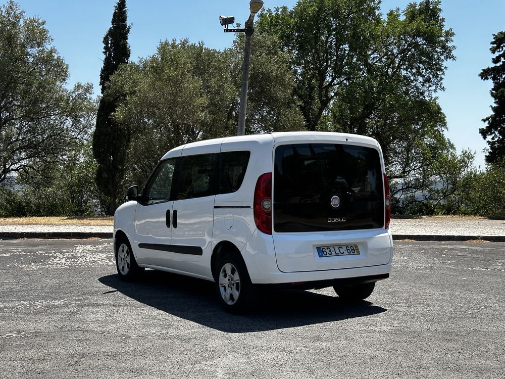 Fiat Dobló 1.3 MJET 5 Lugaresp