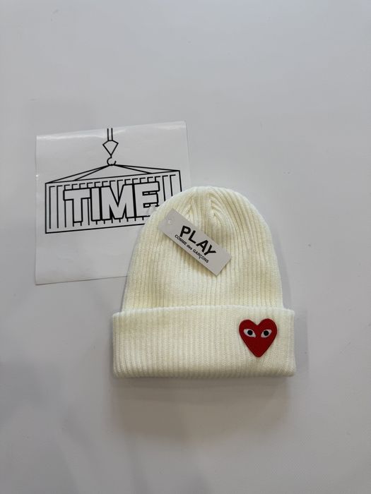 Play Comme des Garcons шапка / плей кдг з сердечком