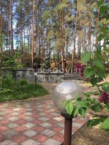 без %Ресторанний компл. 1200м2, сосновий бір, у власності 2 га фасад