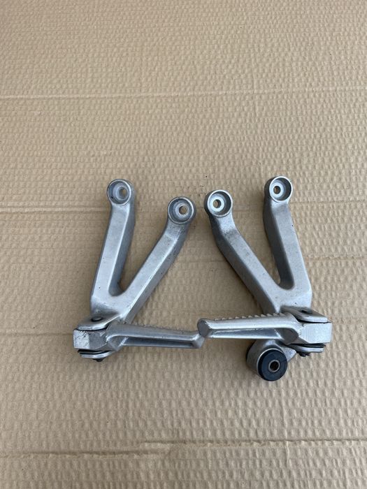 Sety tylne podnóżki Honda cbr 900rr sc28 sc33