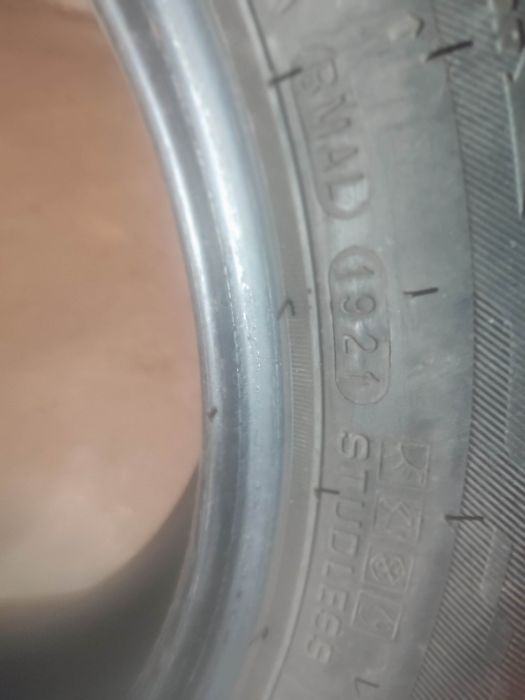 Wielosezonowe opony Nexen 185/60R15