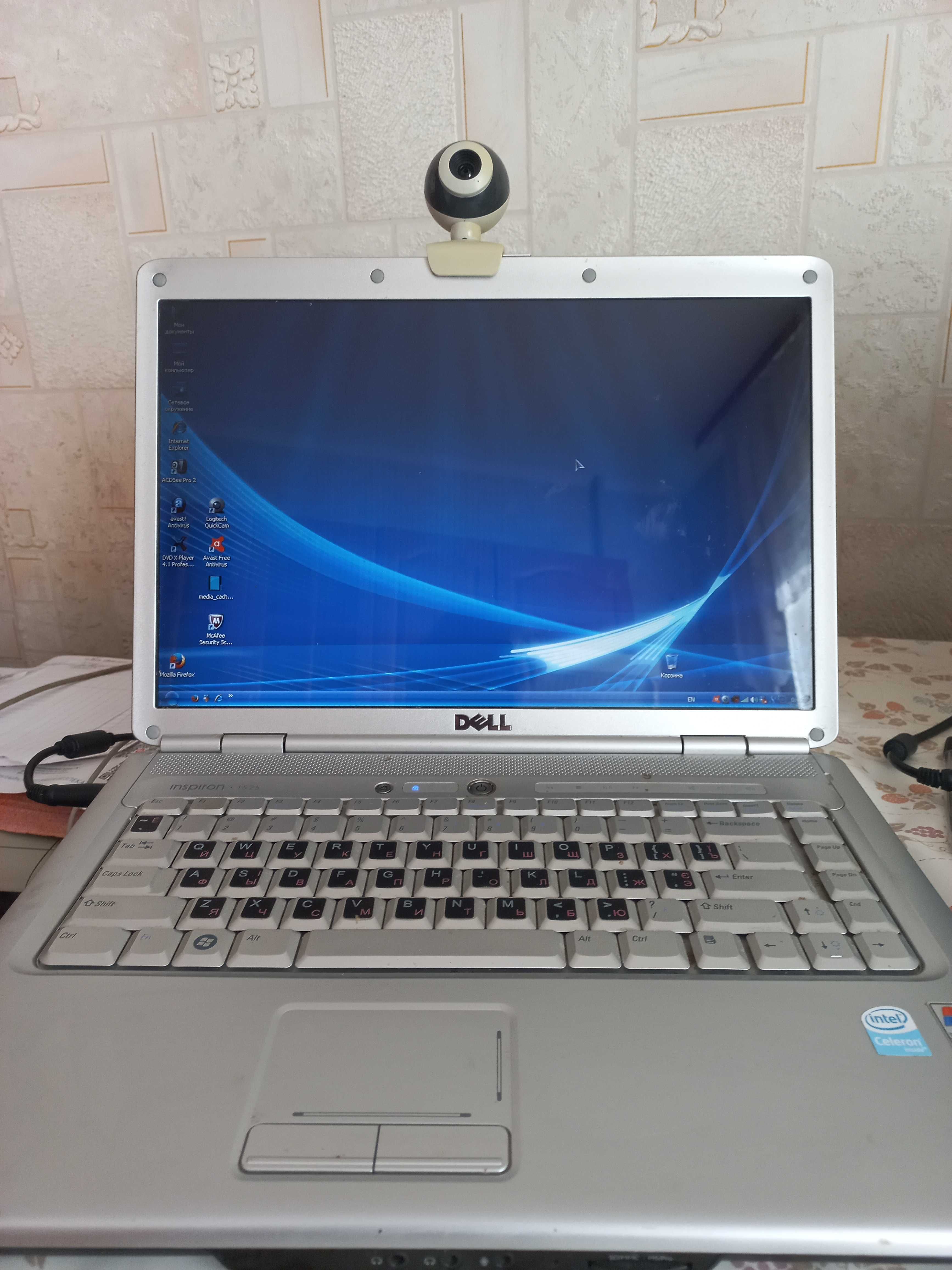 Ноутбук Dell Inspiron 1525