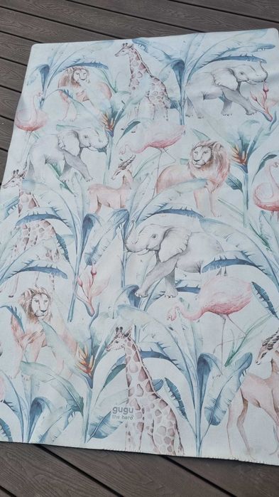 Duża Mata Gugu The Hero African life