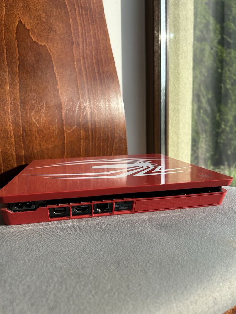 PS4 Konsola Slim Spider Men Limited Edition