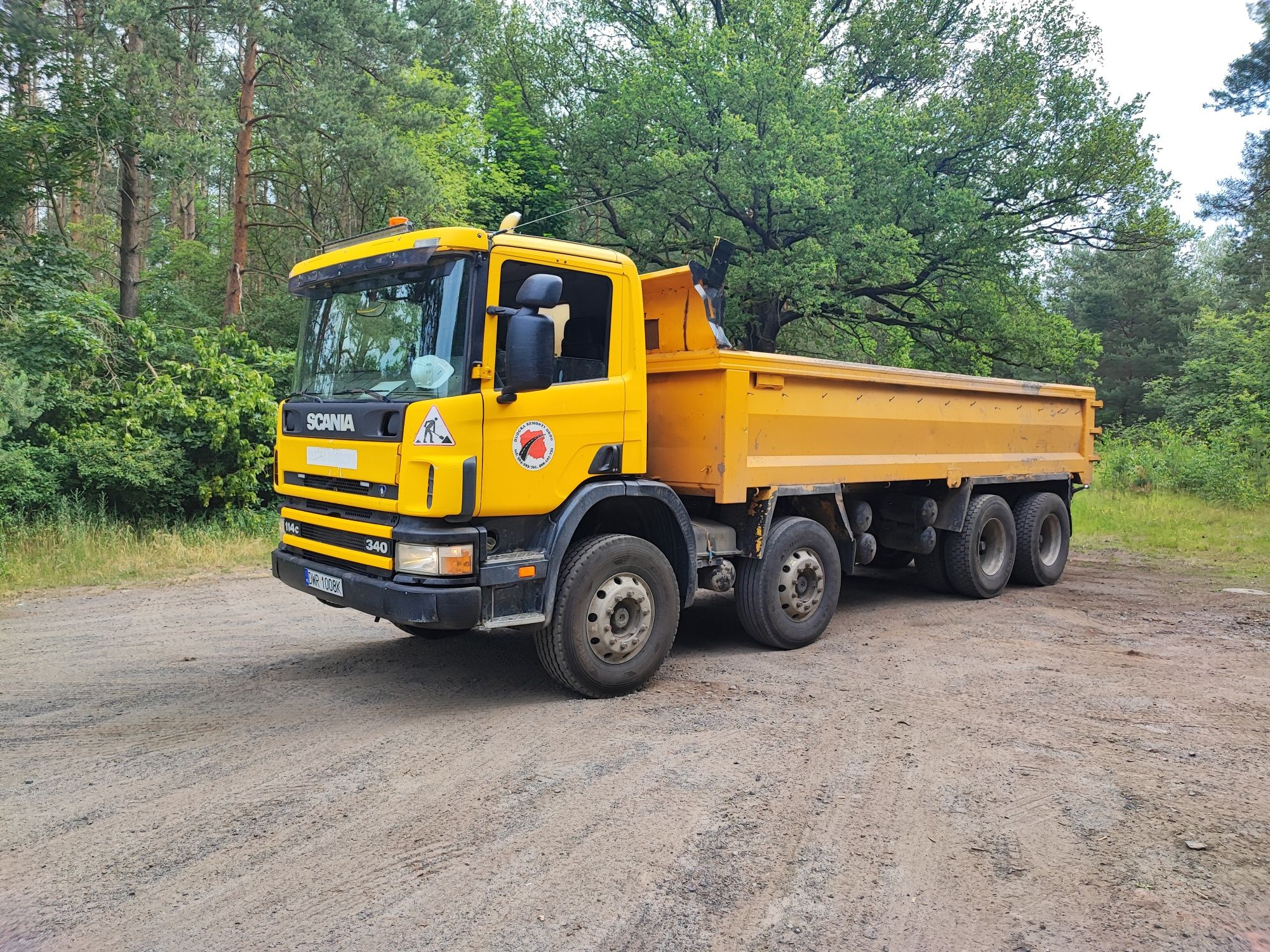 Scania 8x4  380 km