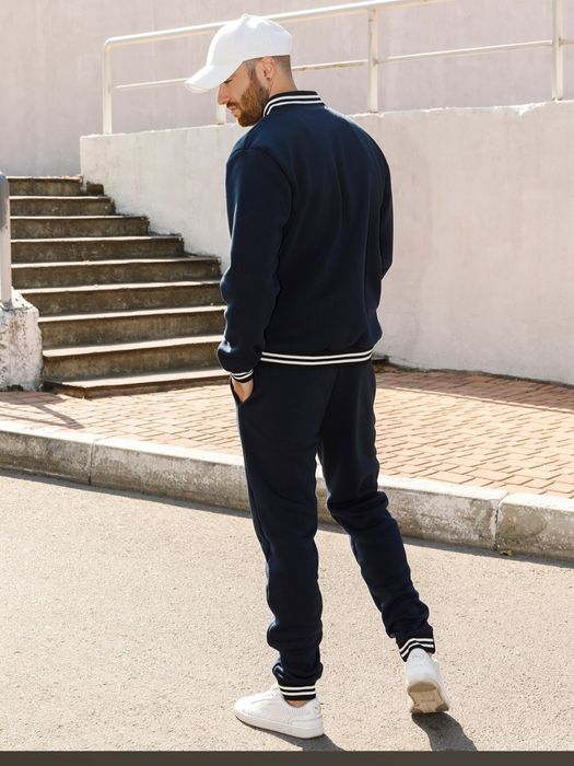 Темно-синій костюм на підлітка р.S