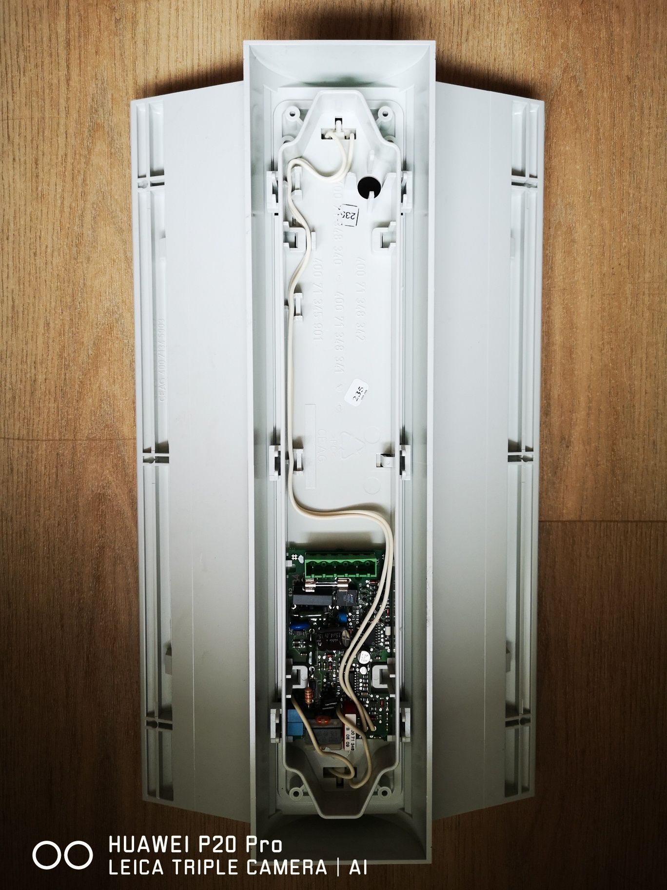 Lampa oprawa ewakuacyjna CEAG