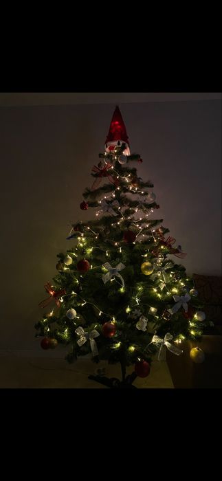 Елка новогодняя высокая пышная