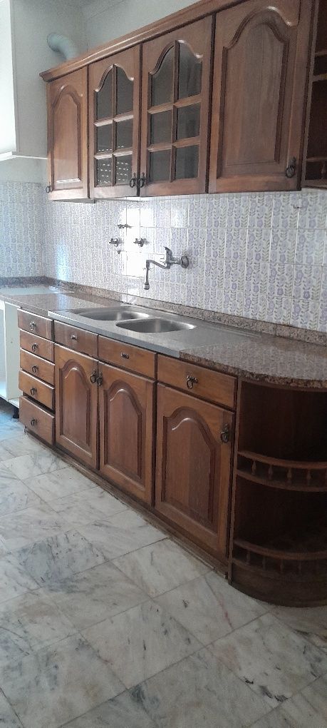 Casa T2 em Caneças