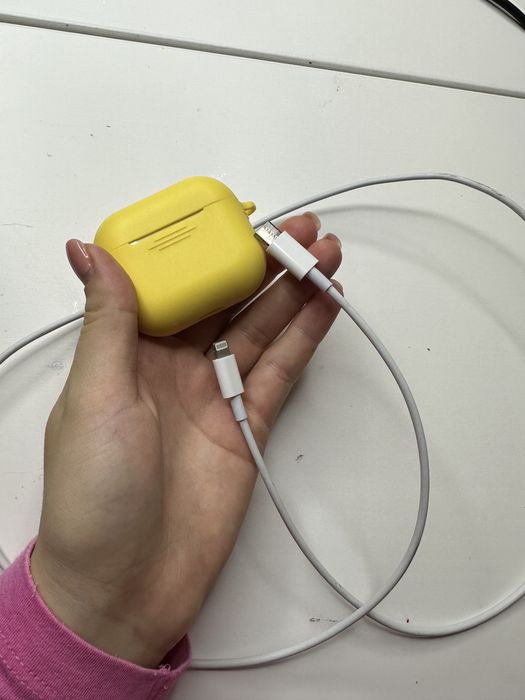 AirPods 3 б/у без одгого навушника