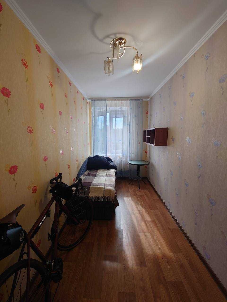 Продаж 2 кімнатної квартири . Центр міста.