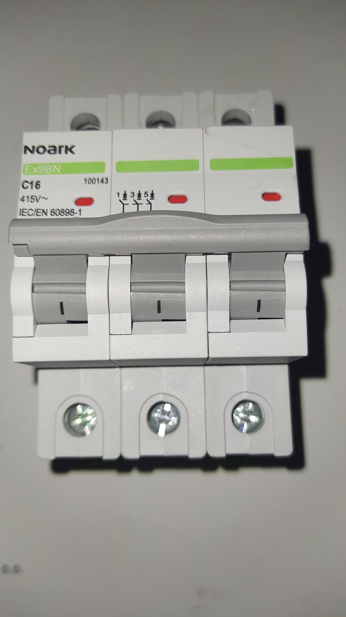 Wyłącznik bezpiecznik nadprądowy C16 3P 3-fazy Noark  Ex9BN 100143