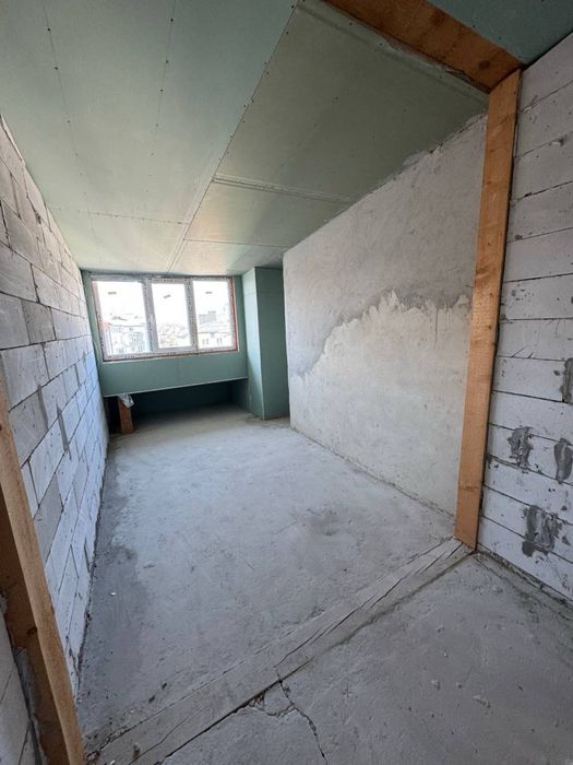 Продається простора квартира по вул.Пасічна