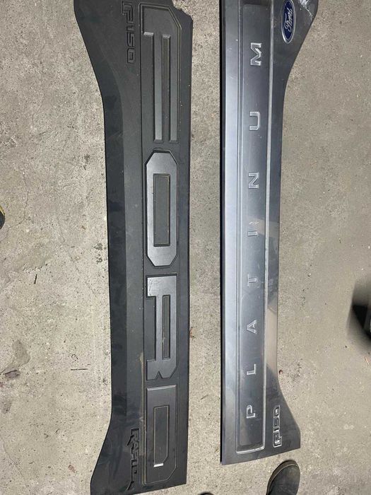 Ford F150 plastiki na klape