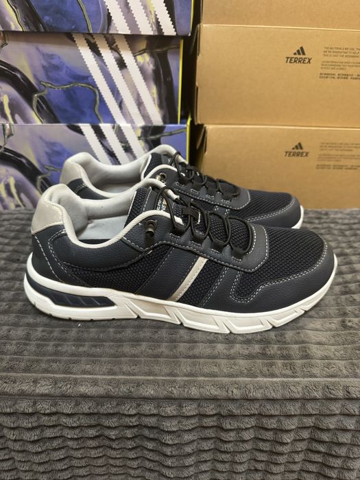 Чоловічі кросівки Memphis One 43(28см)