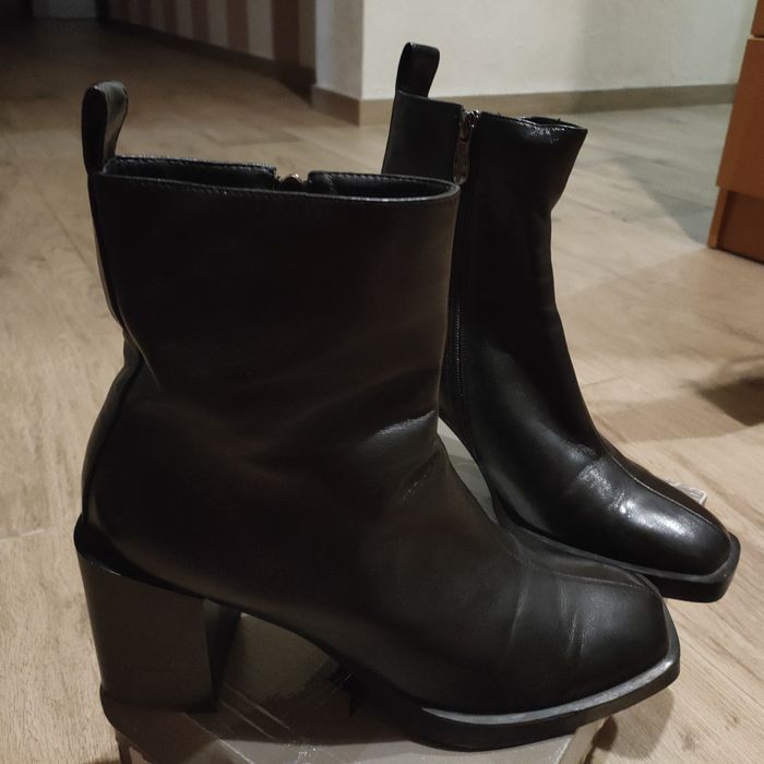 Черевики жіночі. Ботинки демисезонні. Чоботи зимові