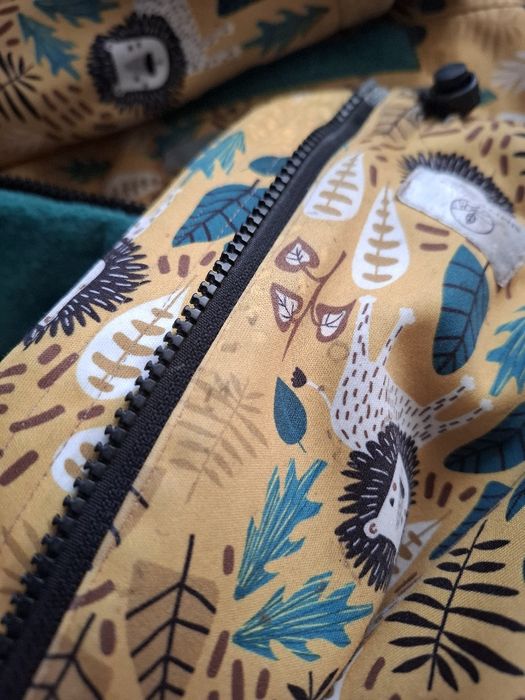 Kurtka softshel z welniana podszewka