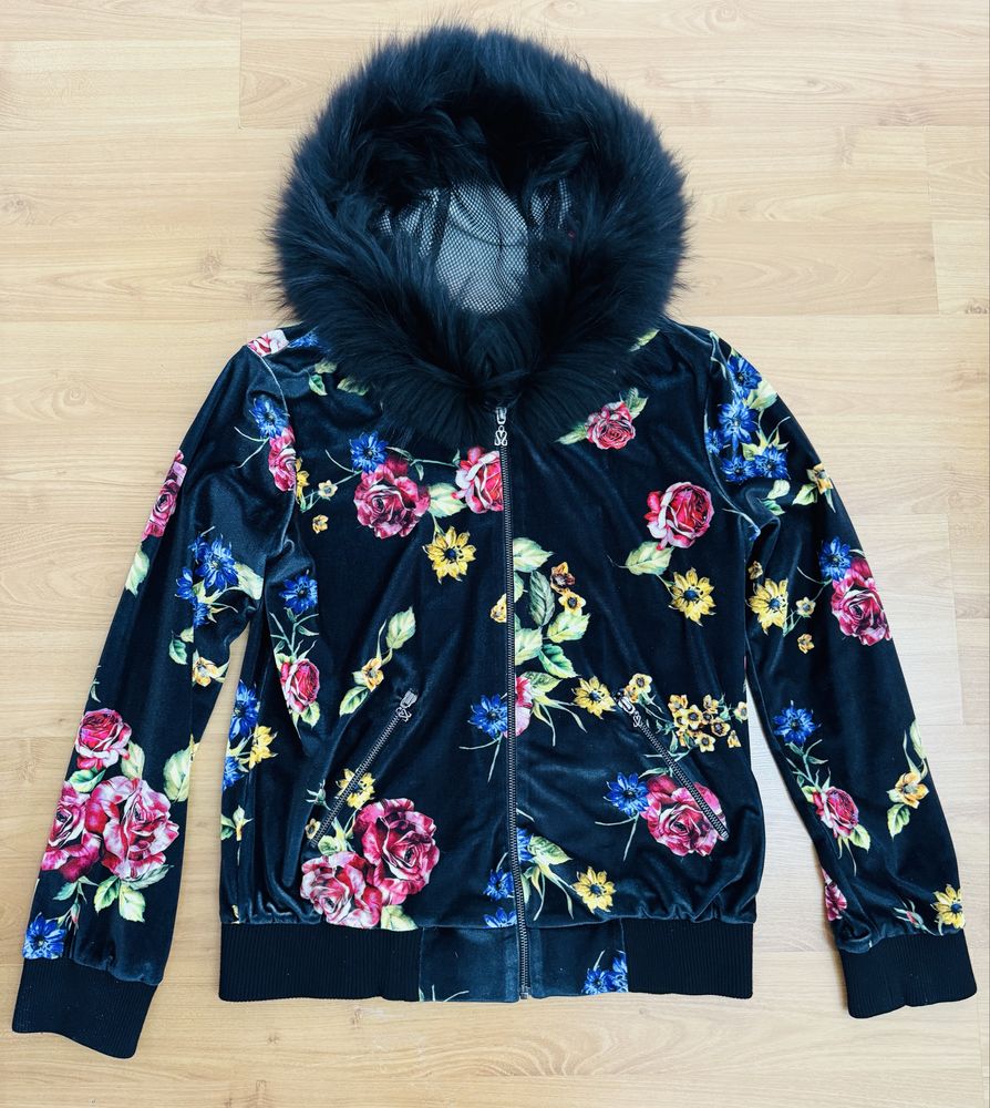 Sassofono фирменный костюм 40 р
