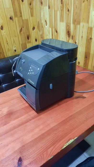Продам кавовий апарат Magik Saeco