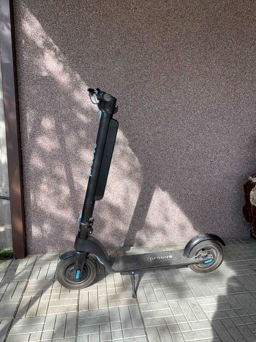 Продам електросамокат