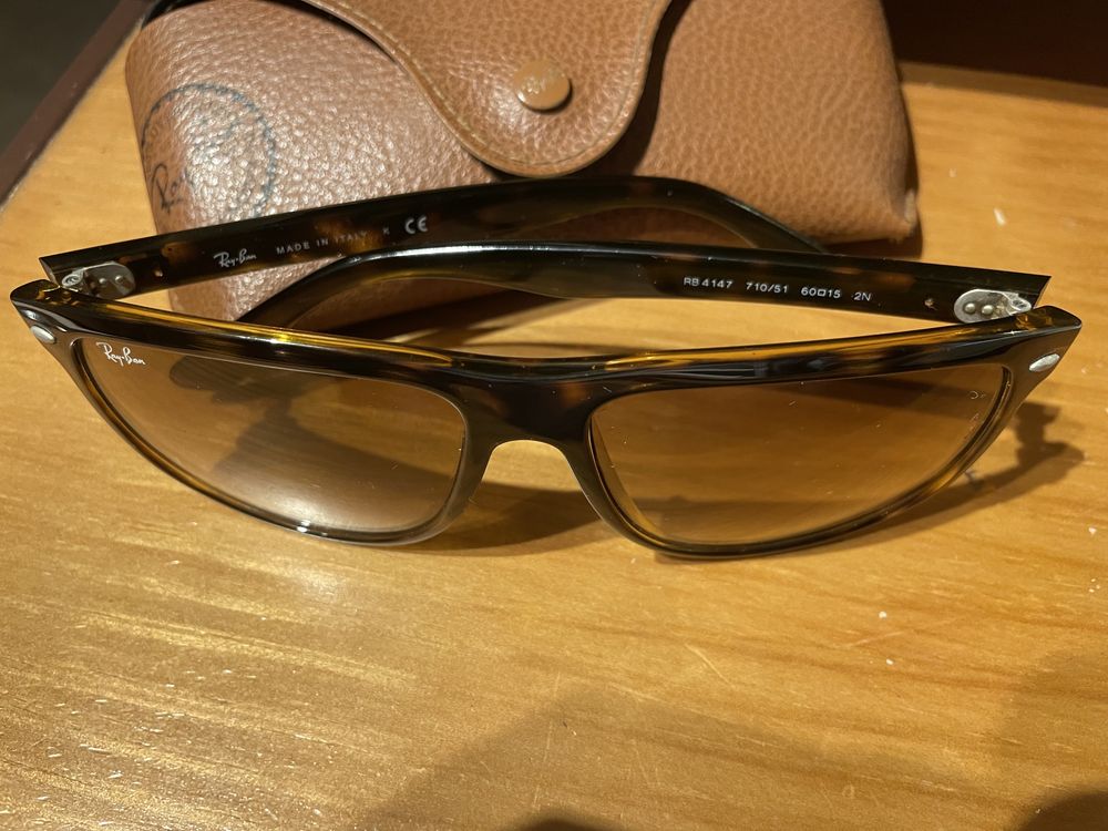 Óculos Ray Ban 4147