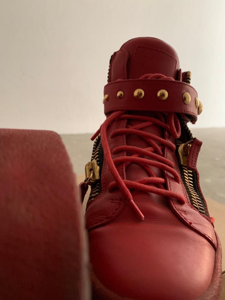 Botas vermelha Zanotti