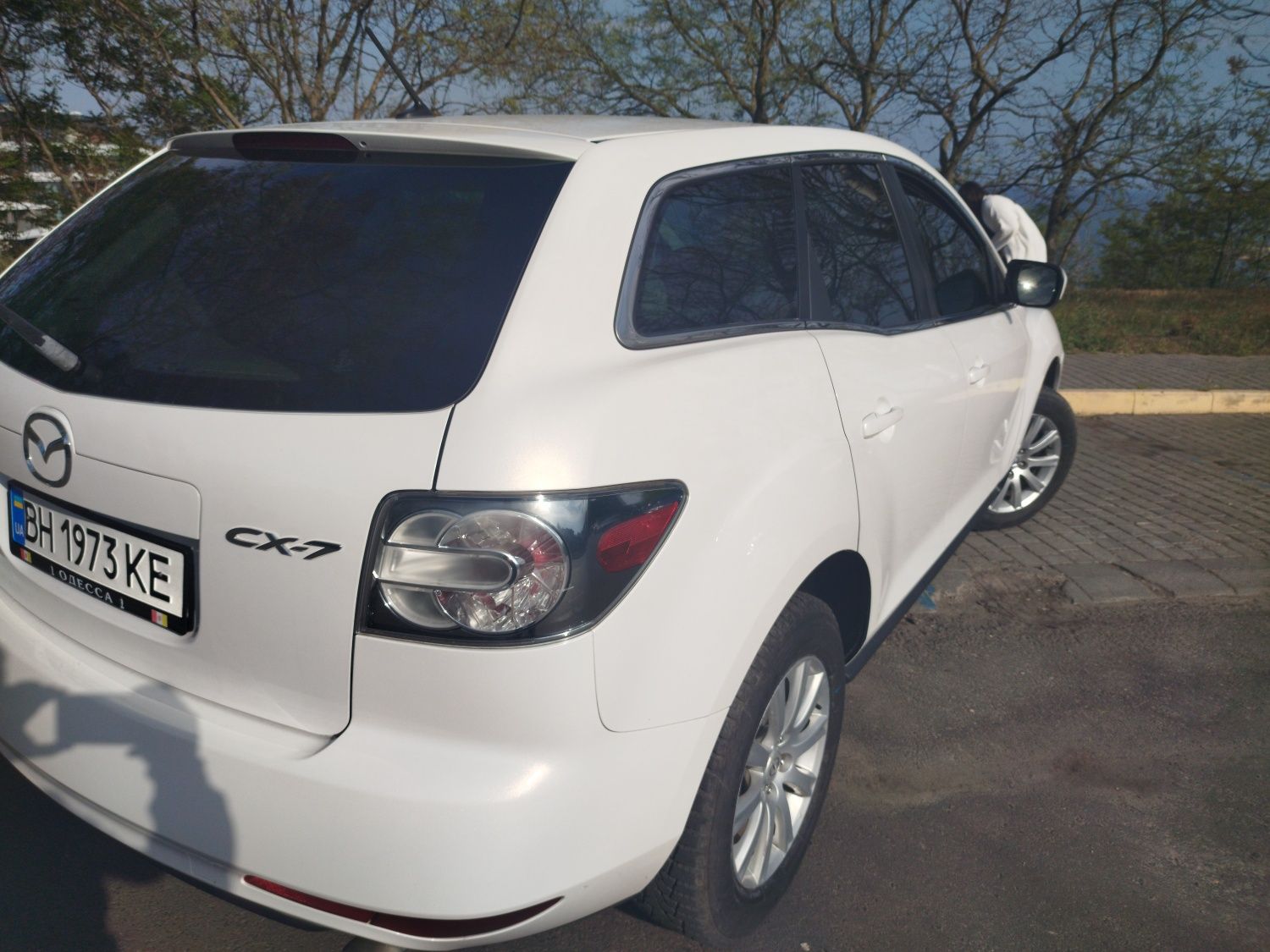 Продам Mazda CX-7 2.5