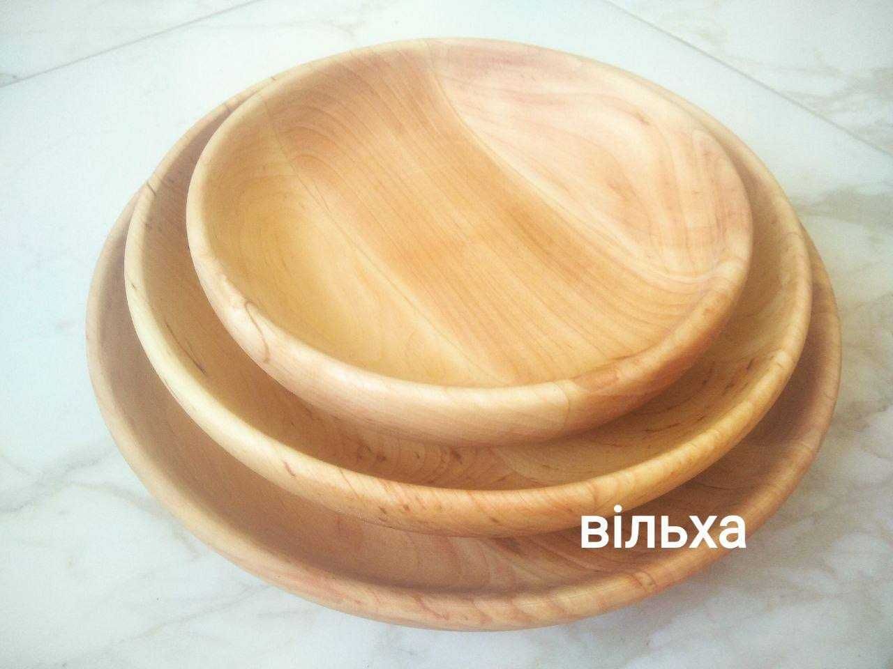 Тарілки з дерева