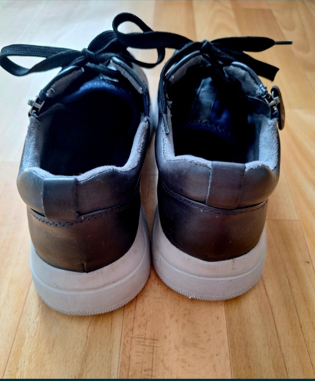 Buty adidasy Jana 39 tęgość H