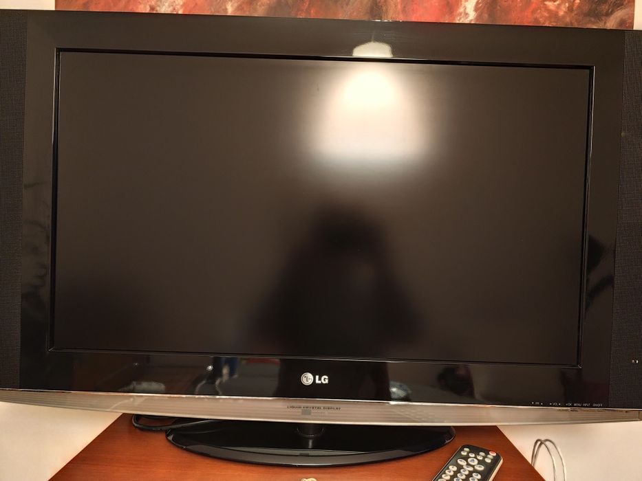 Vendo televisão LG