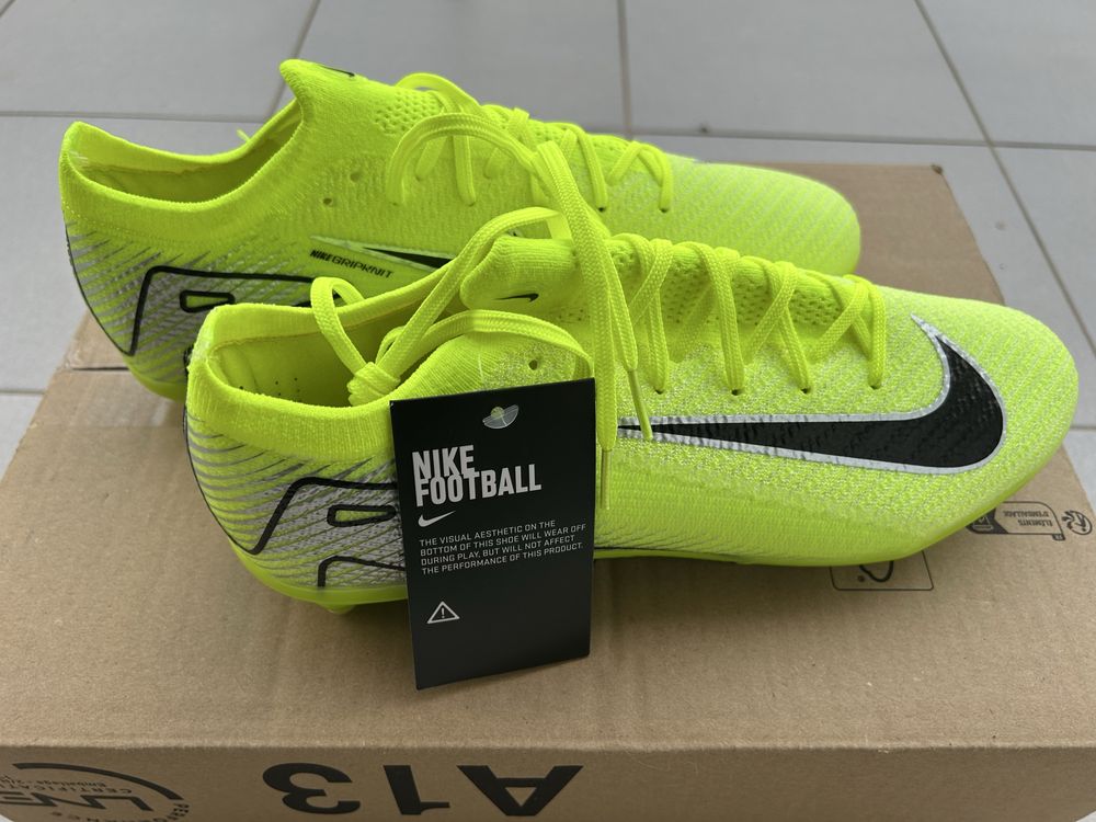 Nike mercurial green