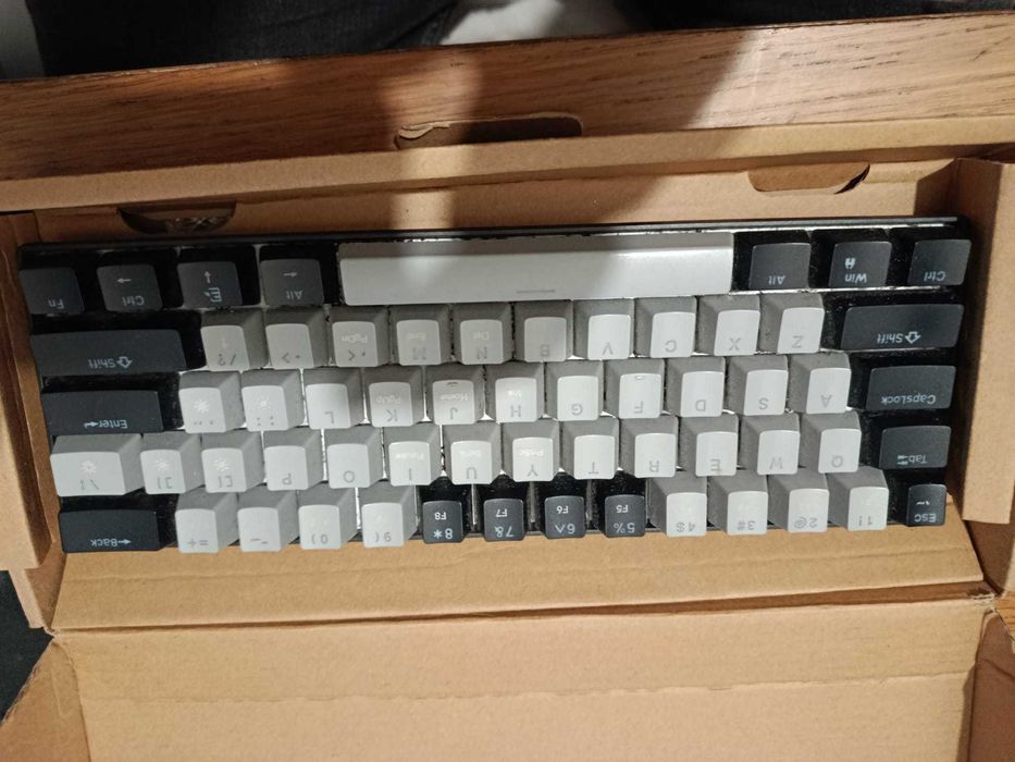 Teclado Mêcanico USB-C Magegee Cherry MX Blue