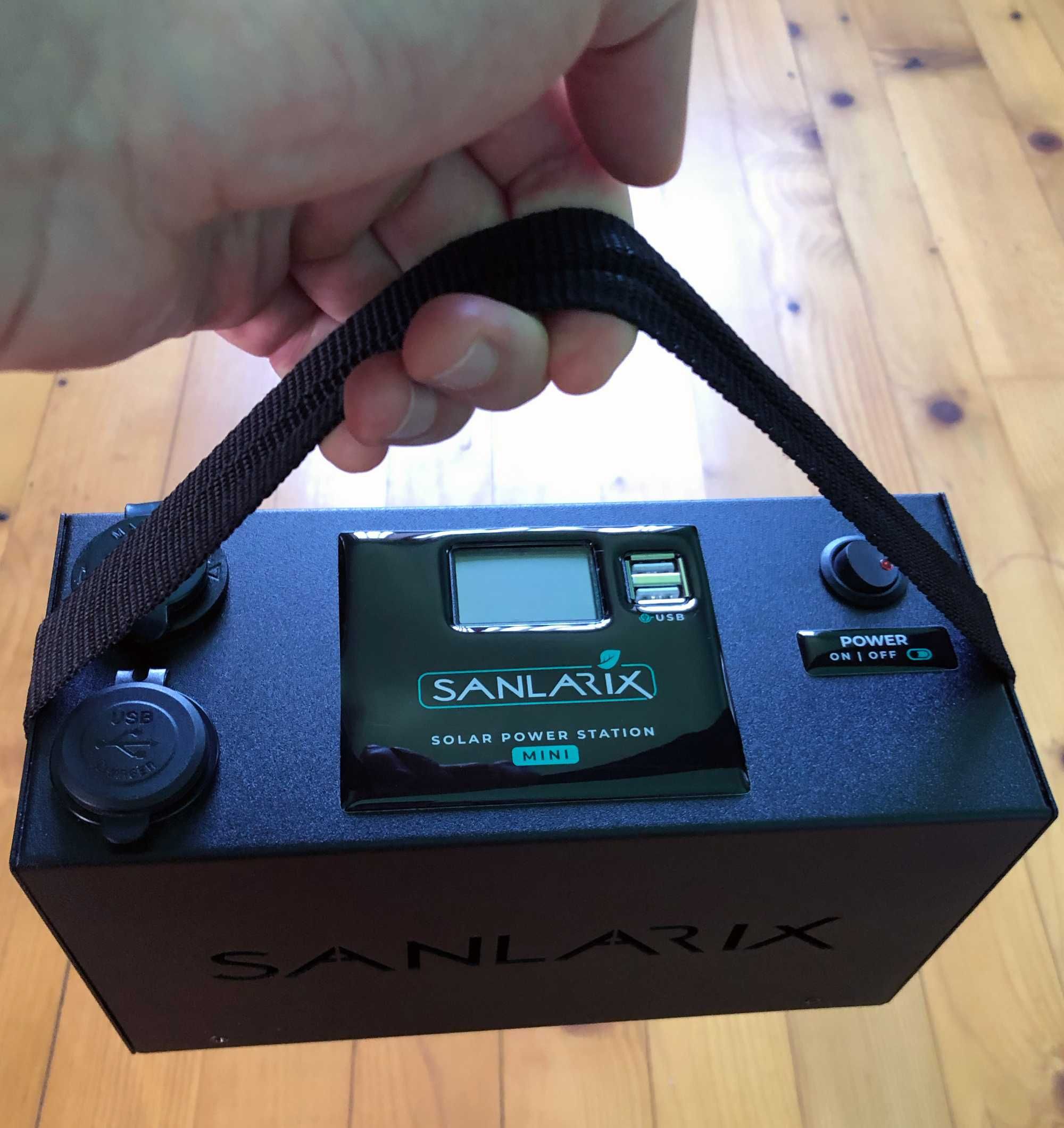 Сонячна міні станція для зарядки та освітлення Sanlarix MINI 50W