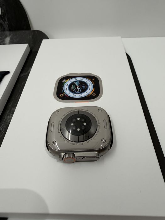 Apple Watch Ultra Titanium Case 49mm Midnight ocean band