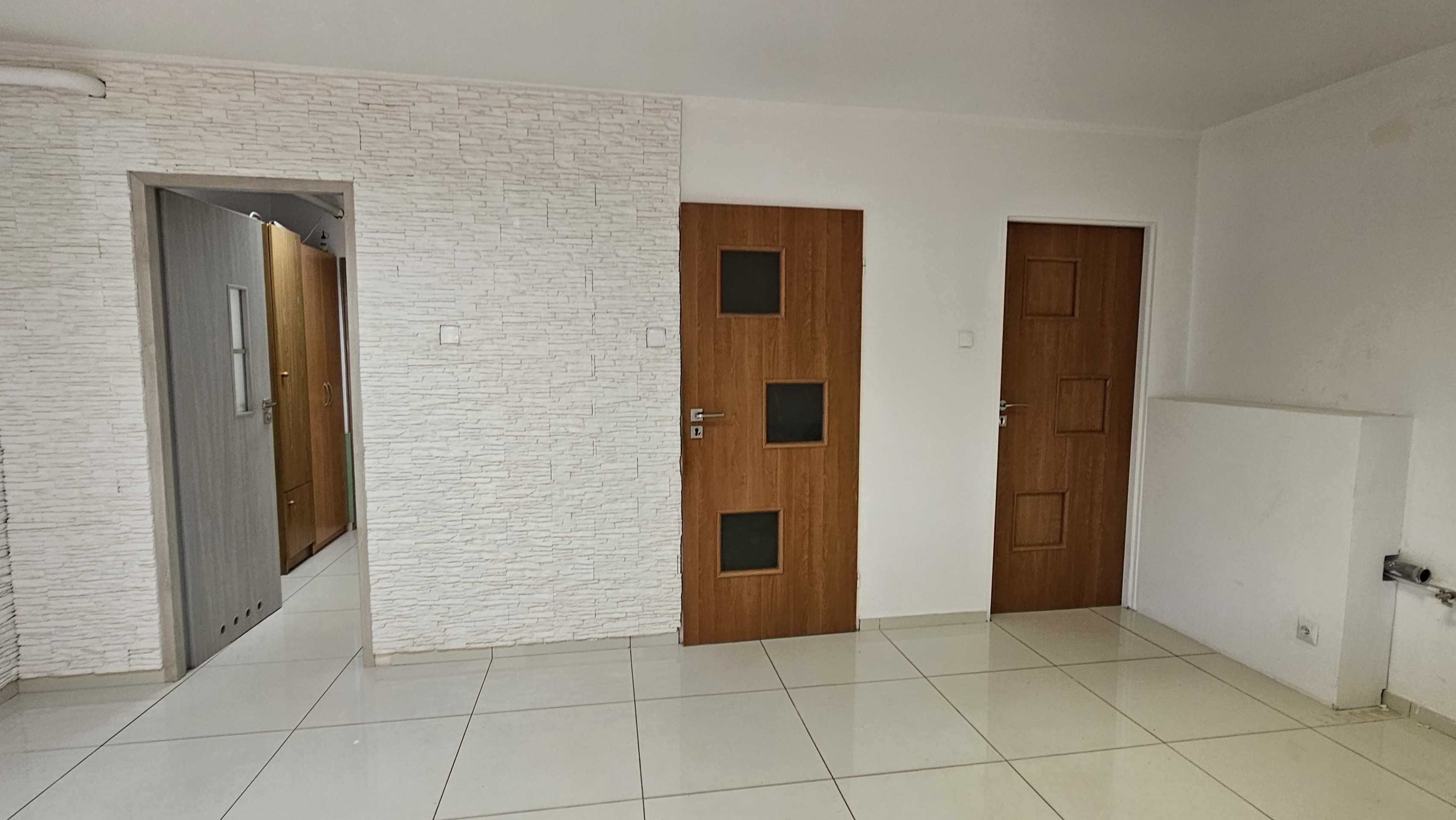 Przestronny lokal usługowy Łódź ul.Węgierska, 37m2, bezpośrednio