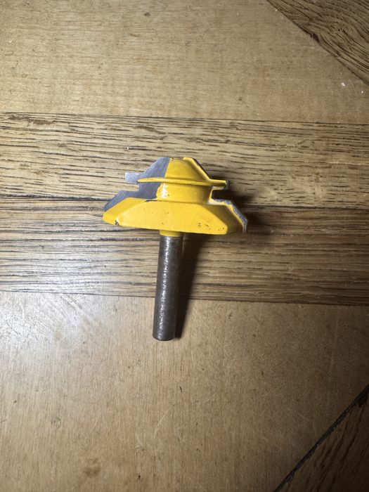 Фреза для кутового зрощення