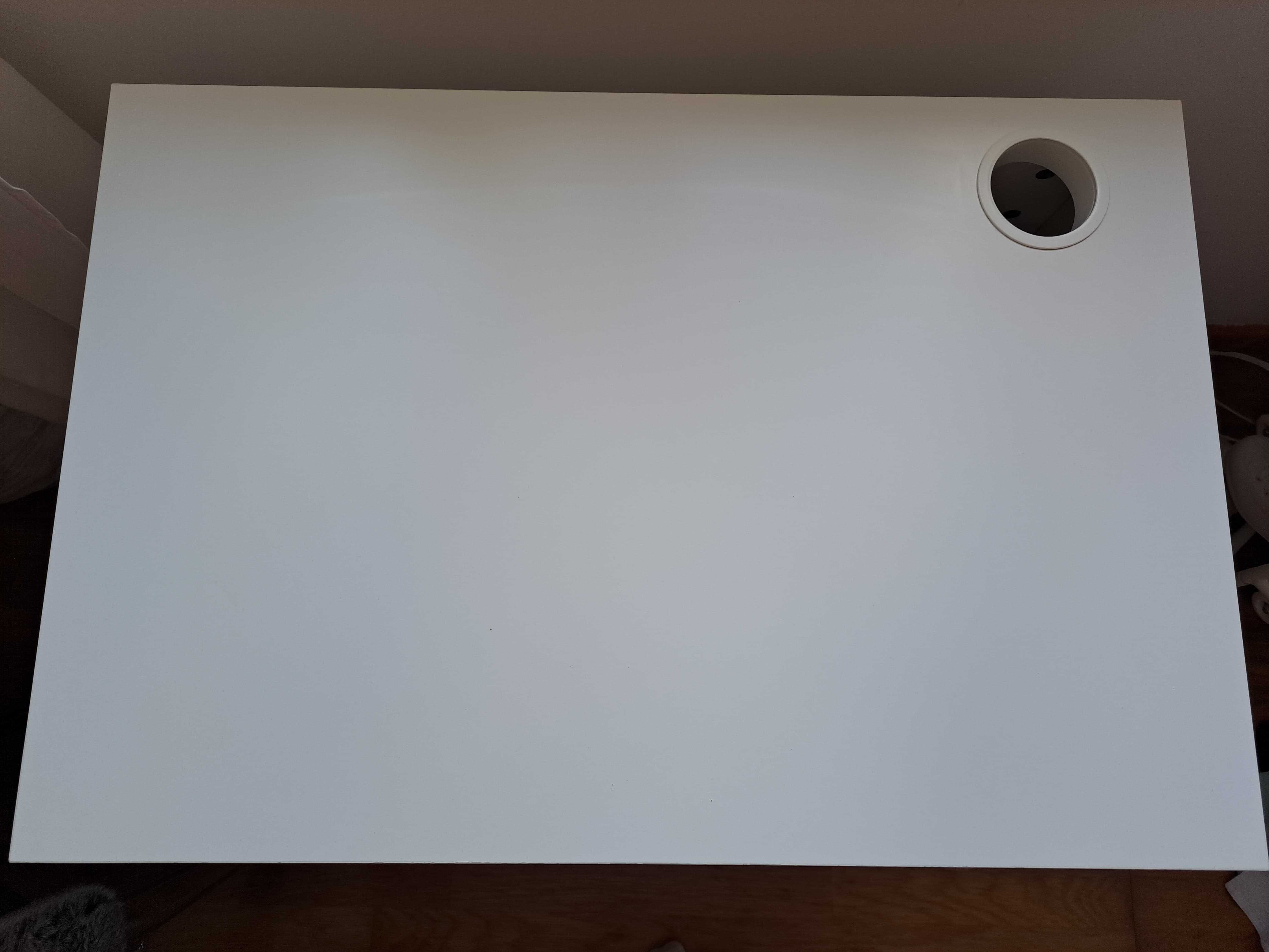 Secretária branca Ikea