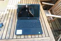 Dell laptop monitor
