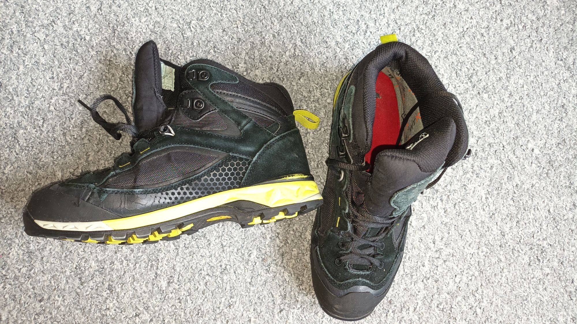 Karrimor  męskie trapery 41 plus gratis