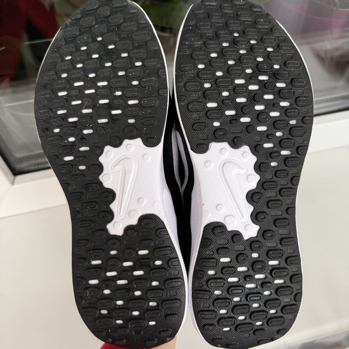 Кросівки Nike Revolution 7, eur 39